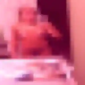 Photo de Ursula à Trouy (24 ans) - plan cul discret