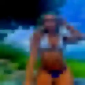 Aurelie, fille de 27 ans propose plan cul à Tullins