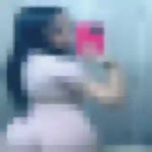 plan cul à Ully-Saint-Georges : photo de Emeraude, 29 ans - accès libre