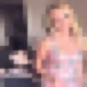 Photo de Cyrielle à Uzemain (42 ans) - plan cul discret