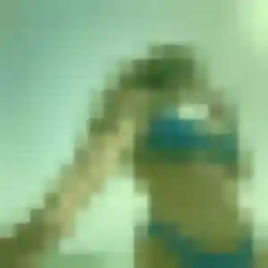 Laurence, 38 ans, connectée à Val-du-Maine pour une rencontre coquine