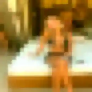 Lucienne, 37 ans, disponible à Vaux pour un plan cul