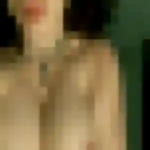 Maud, 23 ans, connectée à Vermand pour un plan cul
