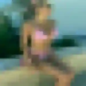 Elvire, fille de 33 ans cherche plan cul à Vézelin-sur-Loire