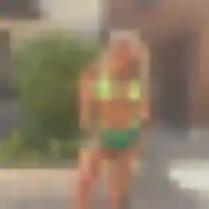Flore, 23 ans, dispo pour plan cul à Vigny
