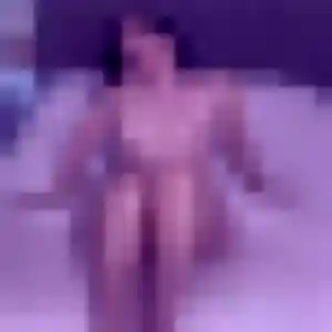 Nina, femme de 29 ans propose plan cul à Vigoulet-Auzil
