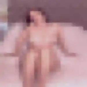 Hortense, 26 ans, disponible à Villefagnan pour un plan cul