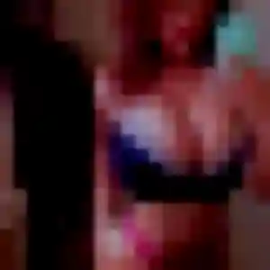 Jolie Ursule, 41 ans à Villeneuve-le-Comte - voir sa photo