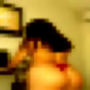 Rejoins Debora, 24 ans à Villiers-en-Lieu en privé