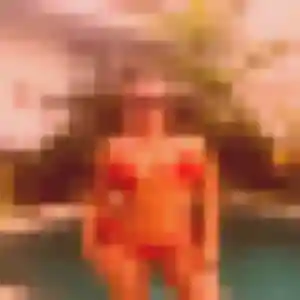 Alexandra, 36 ans, cherche un plan cul à Vron
