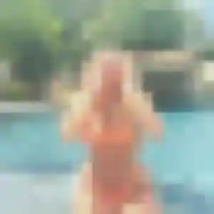 Natasha de Waldhambach, 28 ans - plan cul discret