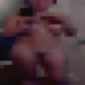 Leila, 24 ans, en ligne à Wasnes-au-Bac pour une rencontre coquine