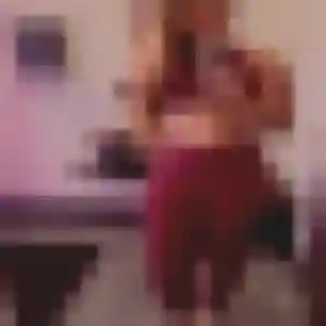 Eglantine, 26 ans, connectée à Westhalten pour un plan cul
