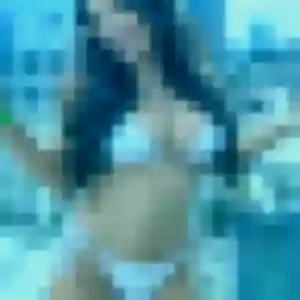Solange, 27 ans, disponible à Yèbles pour un plan cul