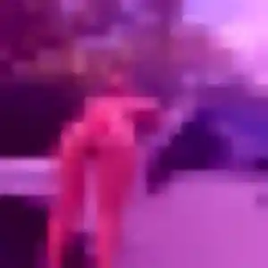 Olga, 37 ans, en ligne à Yvecrique pour une rencontre coquine